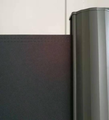 Polyester Yelken Malzemesi Dışarıdaki Yan Gölge Gizlilik Çit Çıkabilir Yan Çitli