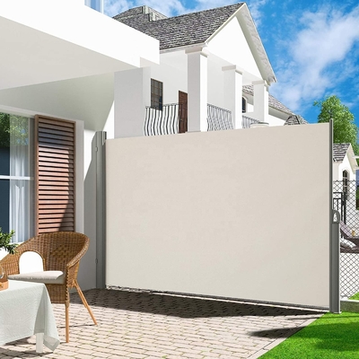 Alüminyum direği yan pervanesi Patio/Terasa/Arka bahçe gizliliği için geri çekilebilir katlanabilir ekran