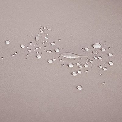 Yüksekliği 160cm Çekici Patio Ekranı Gri Çerçeve 63x118 inç Bahçe Gizlilik Ekranı